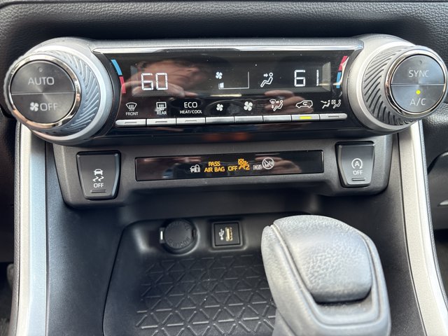 Used 2025 Toyota RAV4 XLE w/ Convenience Package FWD image 27