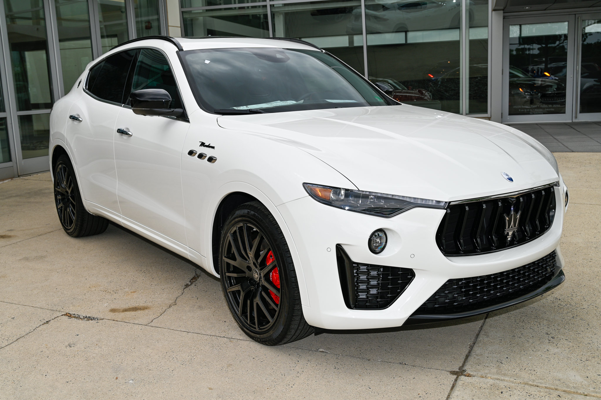 Used 2024 Maserati Levante Modena Ultima AWD/4WD image 3