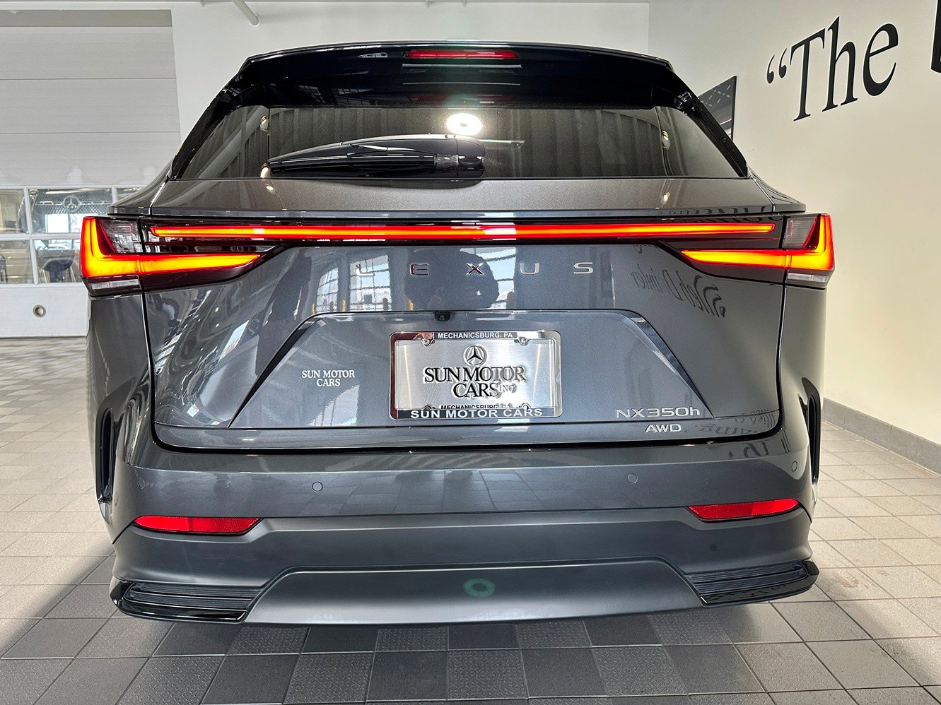 Used 2025 Lexus NX 350h AWD w/ Premium Package image 5