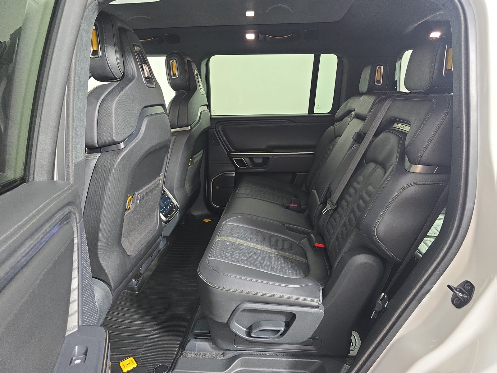 Used 2023 Rivian R1S Adventure AWD/4WD image 21