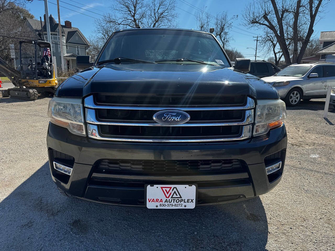 Used 2015 Ford Expedition XLT w/ Equipment Group 202A image 11