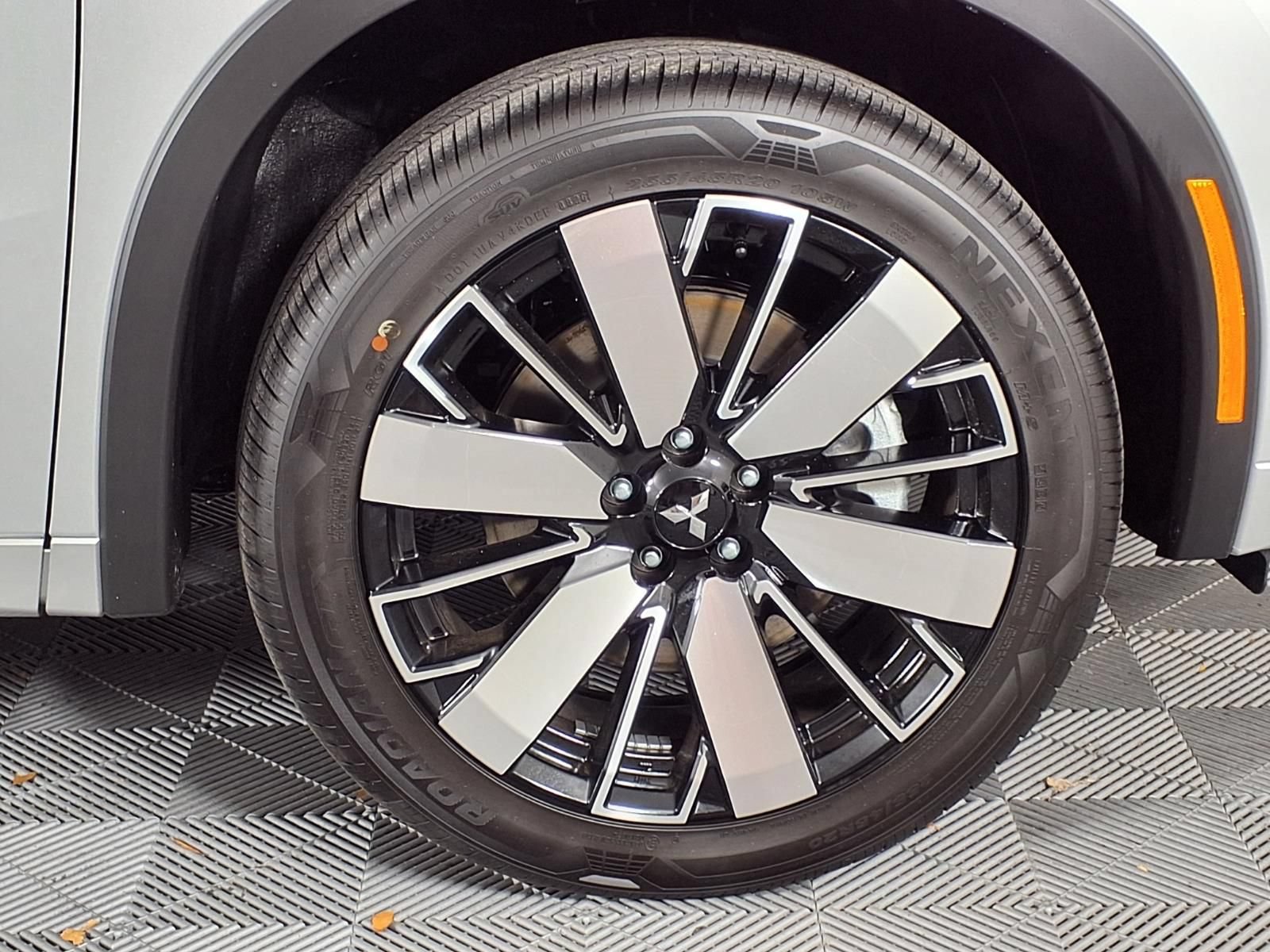 New 2026 Mitsubishi Outlander SEL AWD/4WD image 31