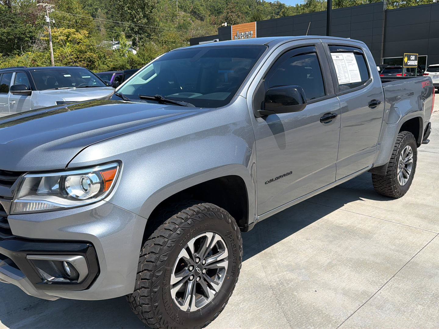 Used 2021 Chevrolet Colorado Z71 AWD/4WD image 7