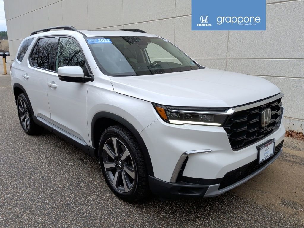 Certified 2023 Honda Pilot Touring image 1
