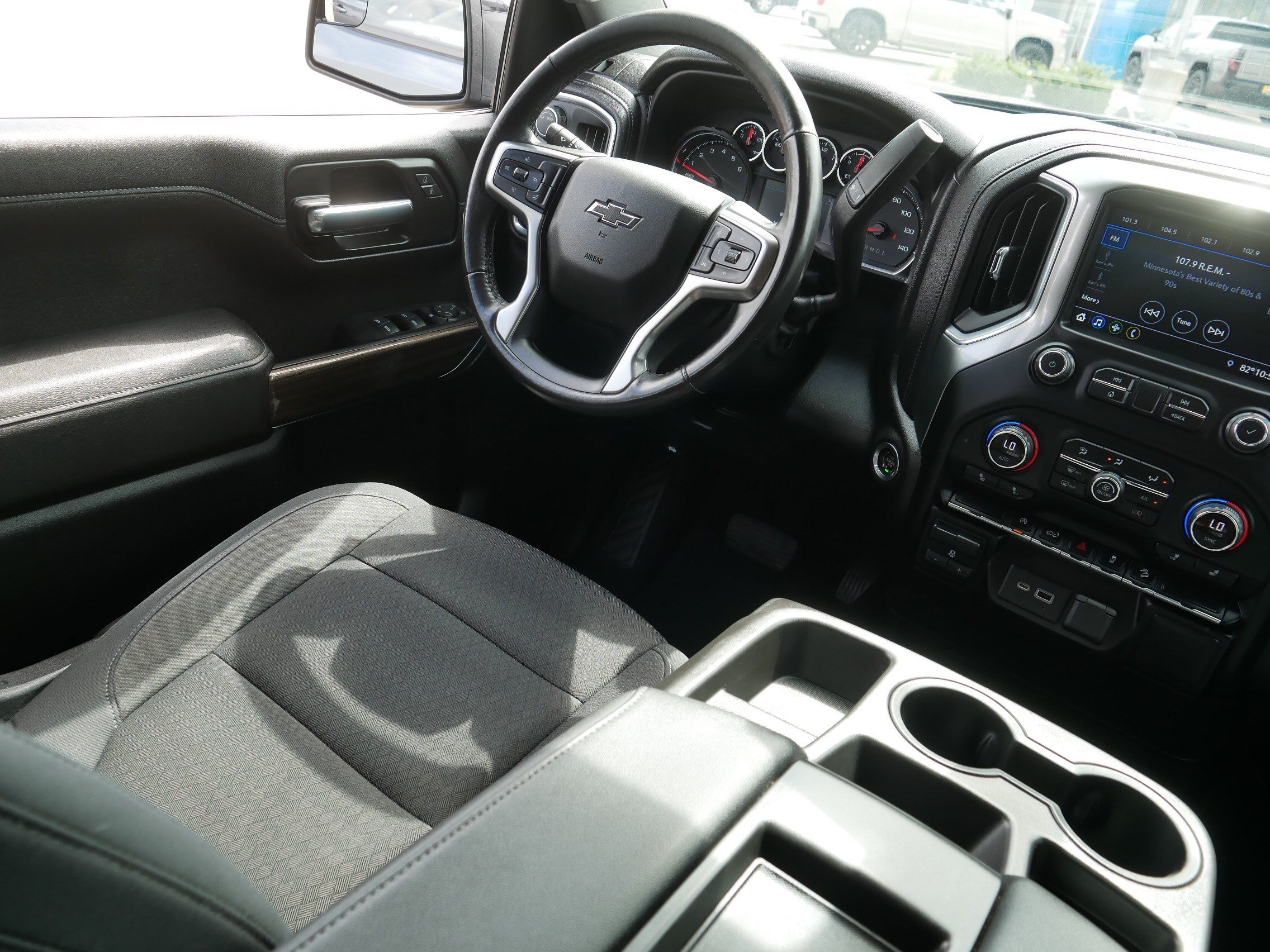 Used 2021 Chevrolet Silverado 1500 RST AWD/4WD image 9