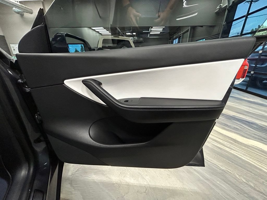 Used 2021 Tesla Model Y Performance AWD/4WD image 37