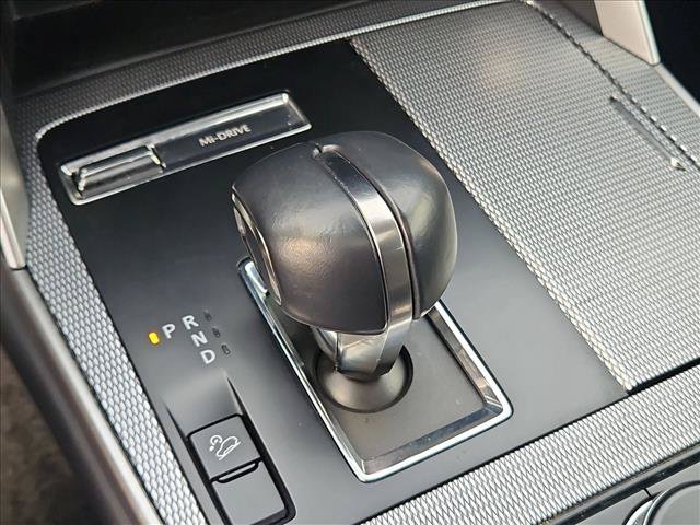 Used 2025 MAZDA CX-90 3.3 Turbo w/ Preferred Package AWD/4WD image 12
