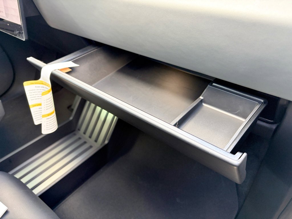 Used 2024 Tesla Cybertruck Cyberbeast image 20