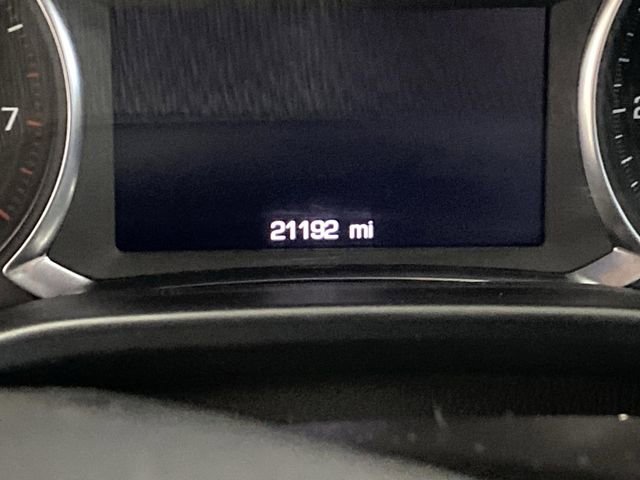 Used 2023 GMC Acadia SLE image 6