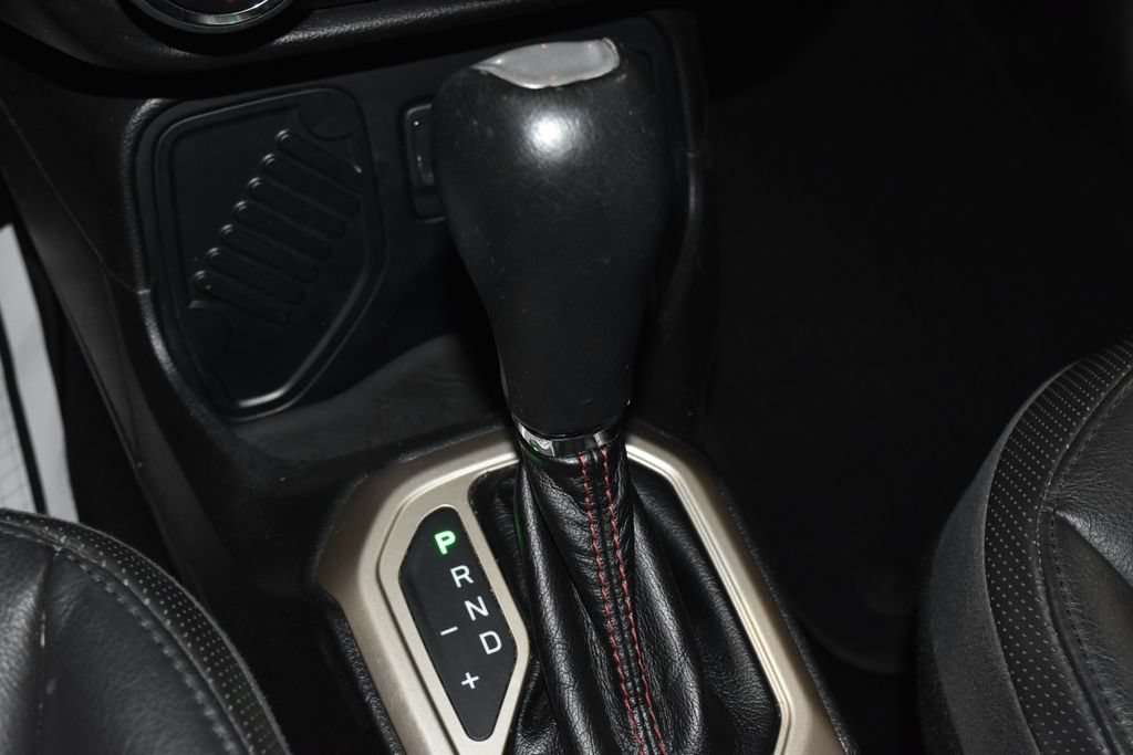 Used 2015 Jeep Renegade Limited FWD image 14