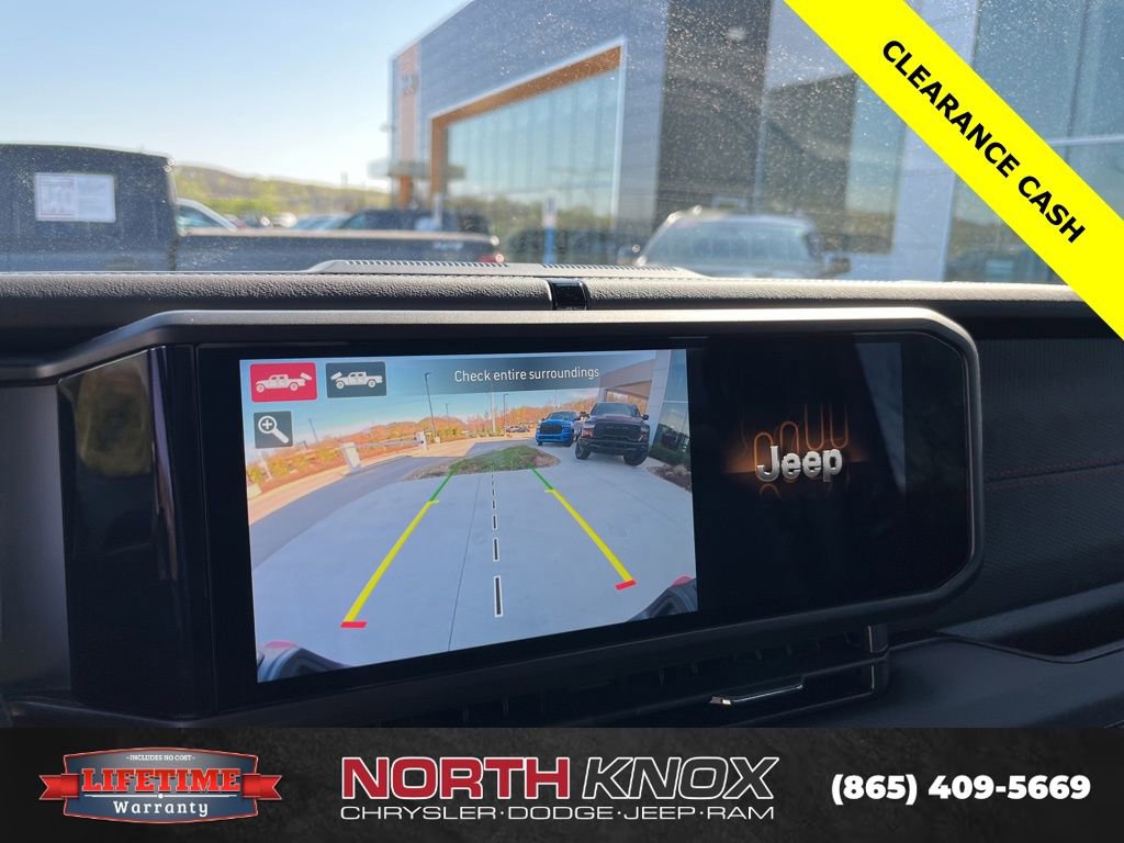 New 2025 Jeep Gladiator Rubicon image 10