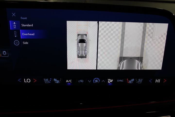 Used 2024 Chevrolet Traverse RS image 53