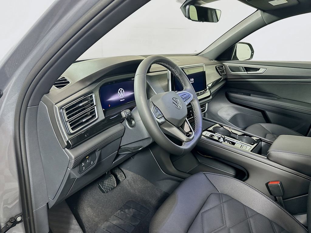 New 2026 Volkswagen Atlas Cross Sport SE image 12