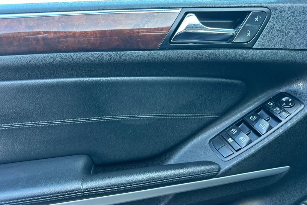 Used 2010 Mercedes-Benz ML 350 4MATIC image 11