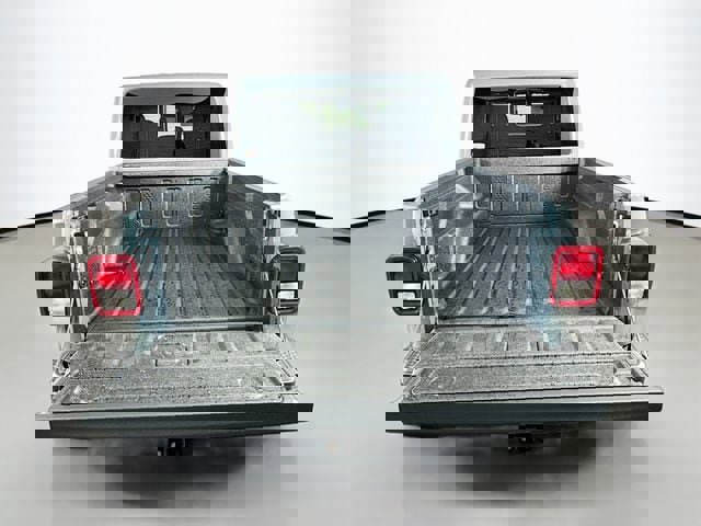 New 2025 Jeep Gladiator Sport image 28