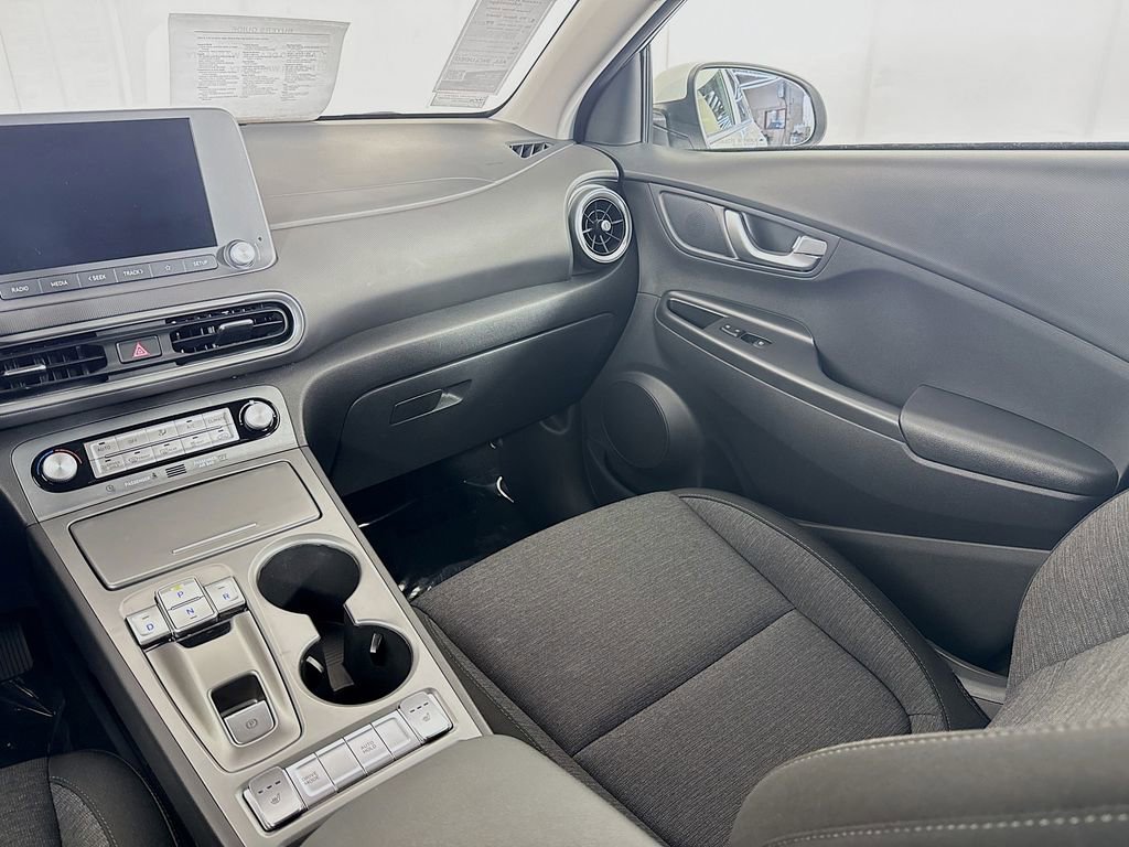 Used 2023 Hyundai Kona SE w/ Cargo Package FWD image 29