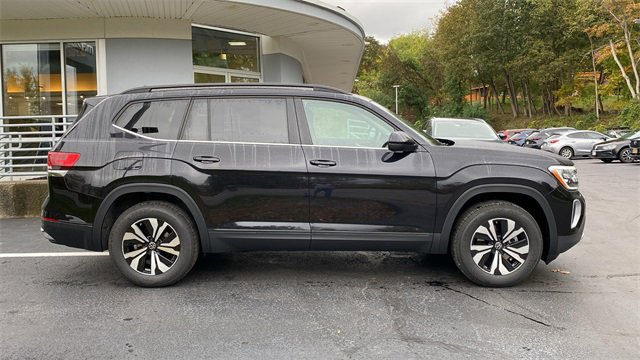 New 2026 Volkswagen Atlas SE image 4