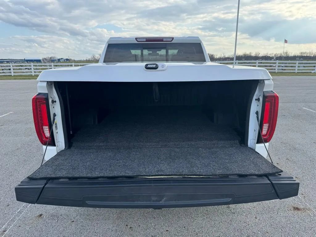 Used 2021 GMC Sierra 1500 SLT w/ SLT Premium Plus Package image 31