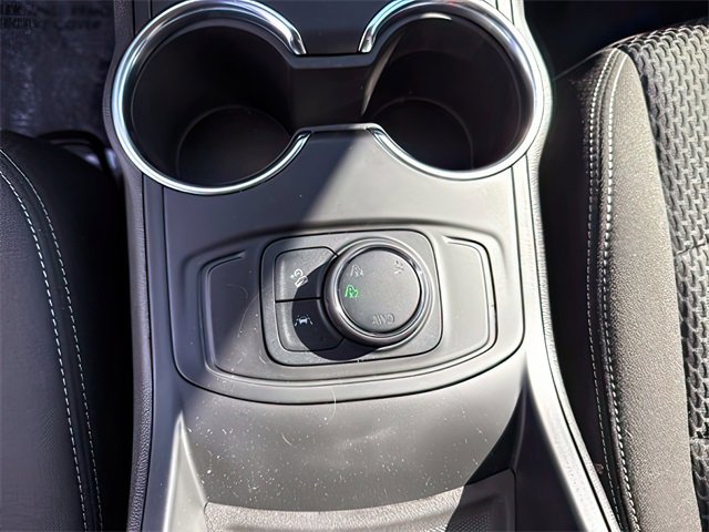 Used 2024 GMC Terrain SLE image 26