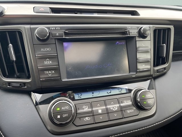 Used 2013 Toyota RAV4 XLE image 17