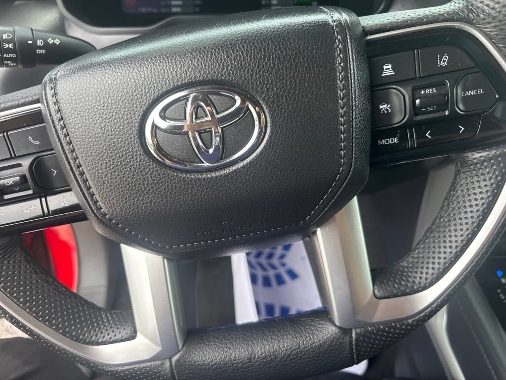 Used 2025 Toyota Tundra Platinum AWD/4WD image 28