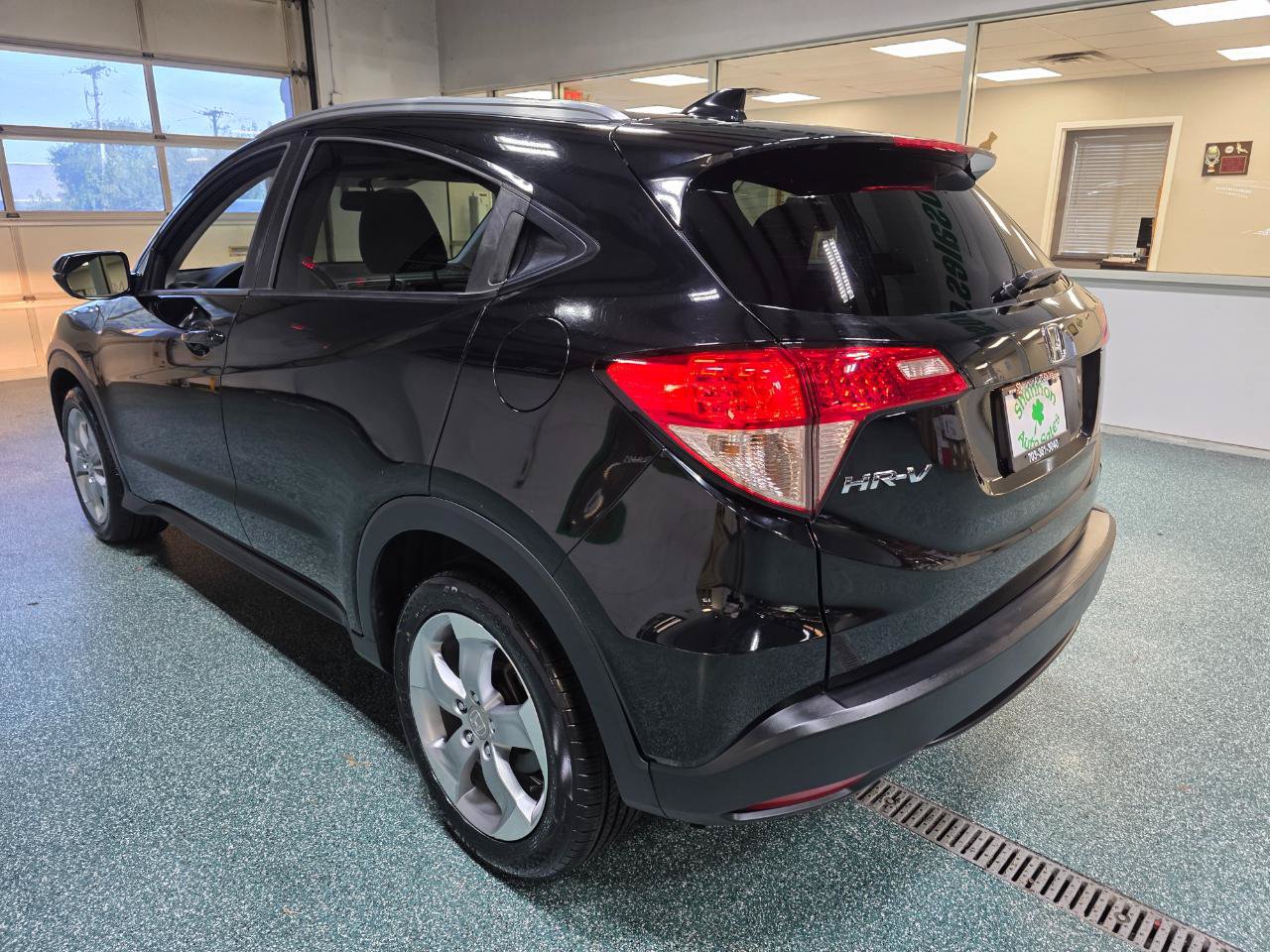 Used 2017 Honda HR-V EX-L image 9