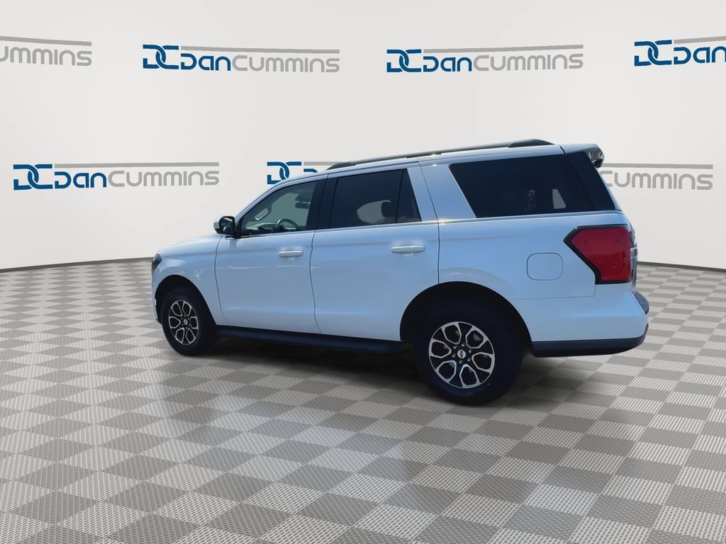 Used 2024 Ford Expedition XLT AWD/4WD image 6