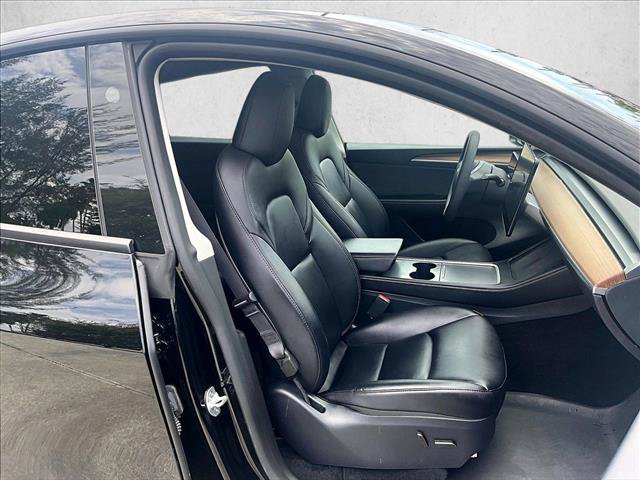 Used 2024 Tesla Model Y 2WD image 9