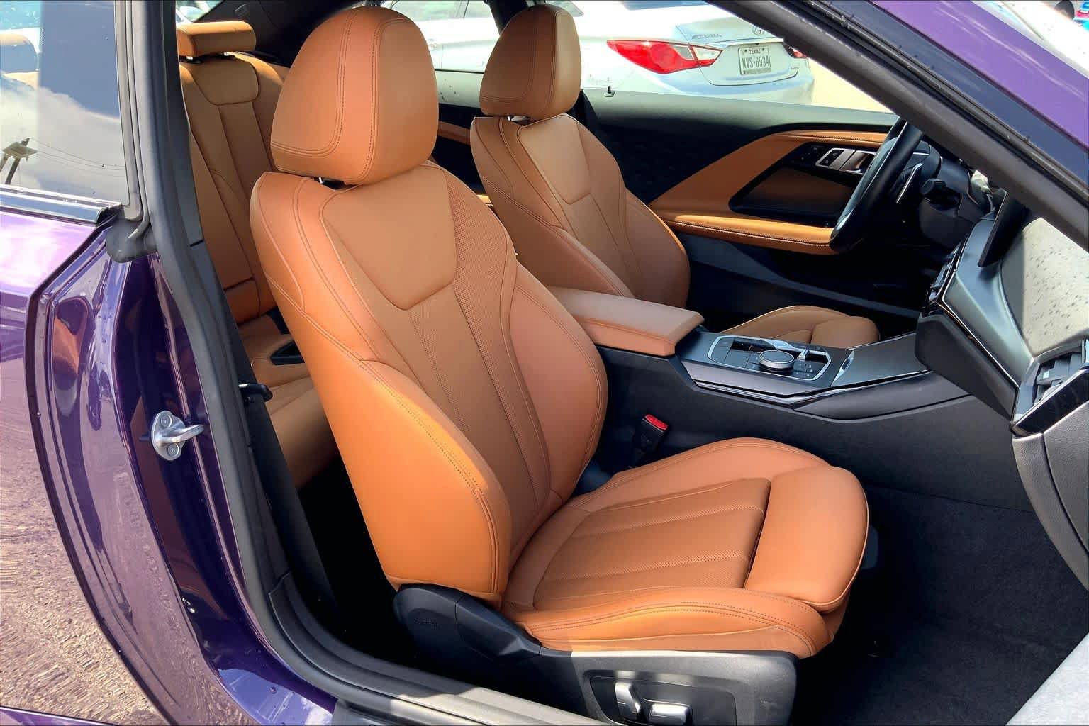 Used 2023 BMW 230i Coupe w/ Convenience Package RWD image 9