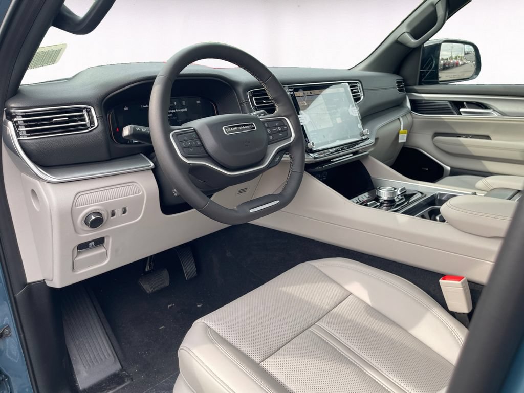New 2026 Jeep Grand Wagoneer Limited w/ Premium Group II AWD/4WD image 10