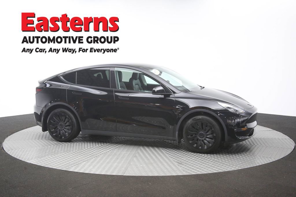 Used 2022 Tesla Model Y Long Range AWD/4WD image 41