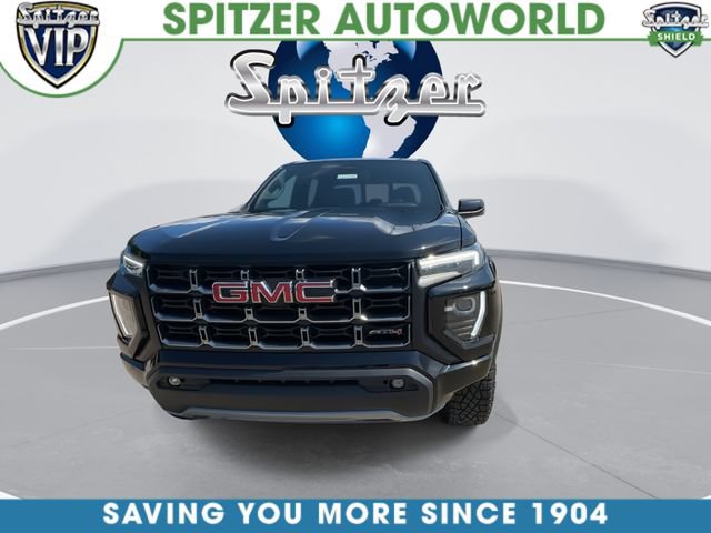 Used 2024 GMC Canyon AT4 AWD/4WD image 3