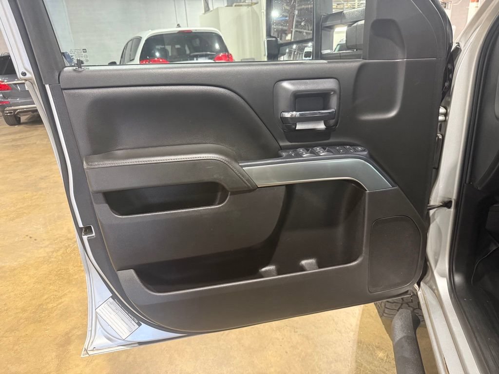 Used 2019 Chevrolet Silverado 2500 LT w/ LT Convenience Package AWD/4WD image 44