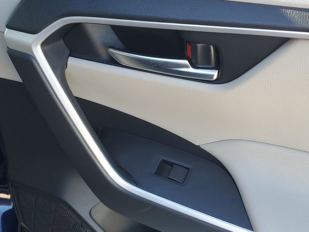 Certified 2021 Toyota RAV4 XLE w/ Convenience Package image 47