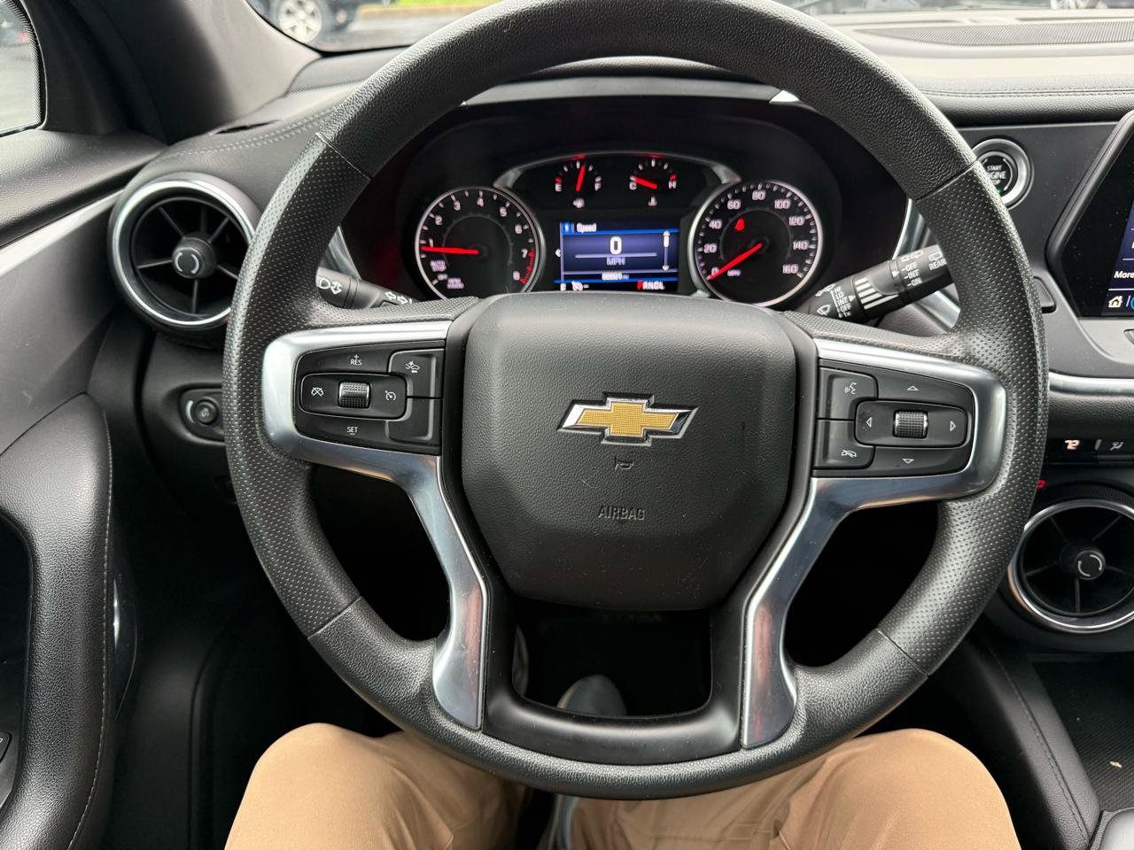 Used 2021 Chevrolet Blazer LT FWD image 11