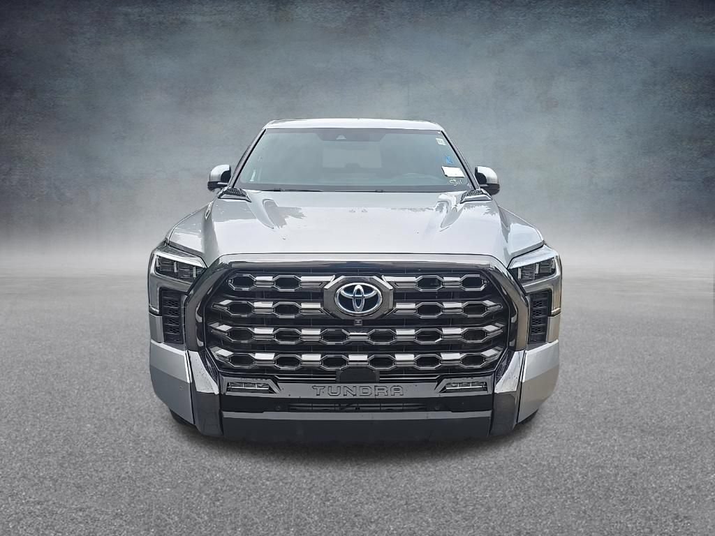 Used 2024 Toyota Tundra Platinum AWD/4WD image 3