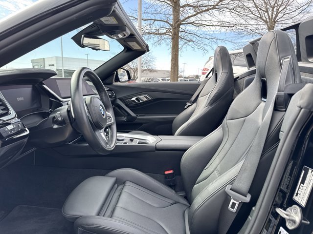Certified 2025 BMW Z4 sDrive30i image 14