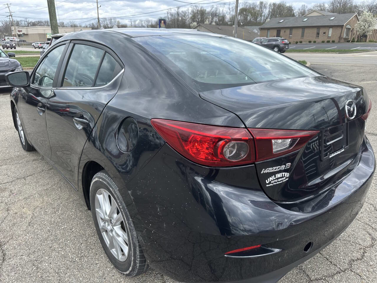 Used 2018 MAZDA MAZDA3 Sport w/ Preferred Equipment Package image 9