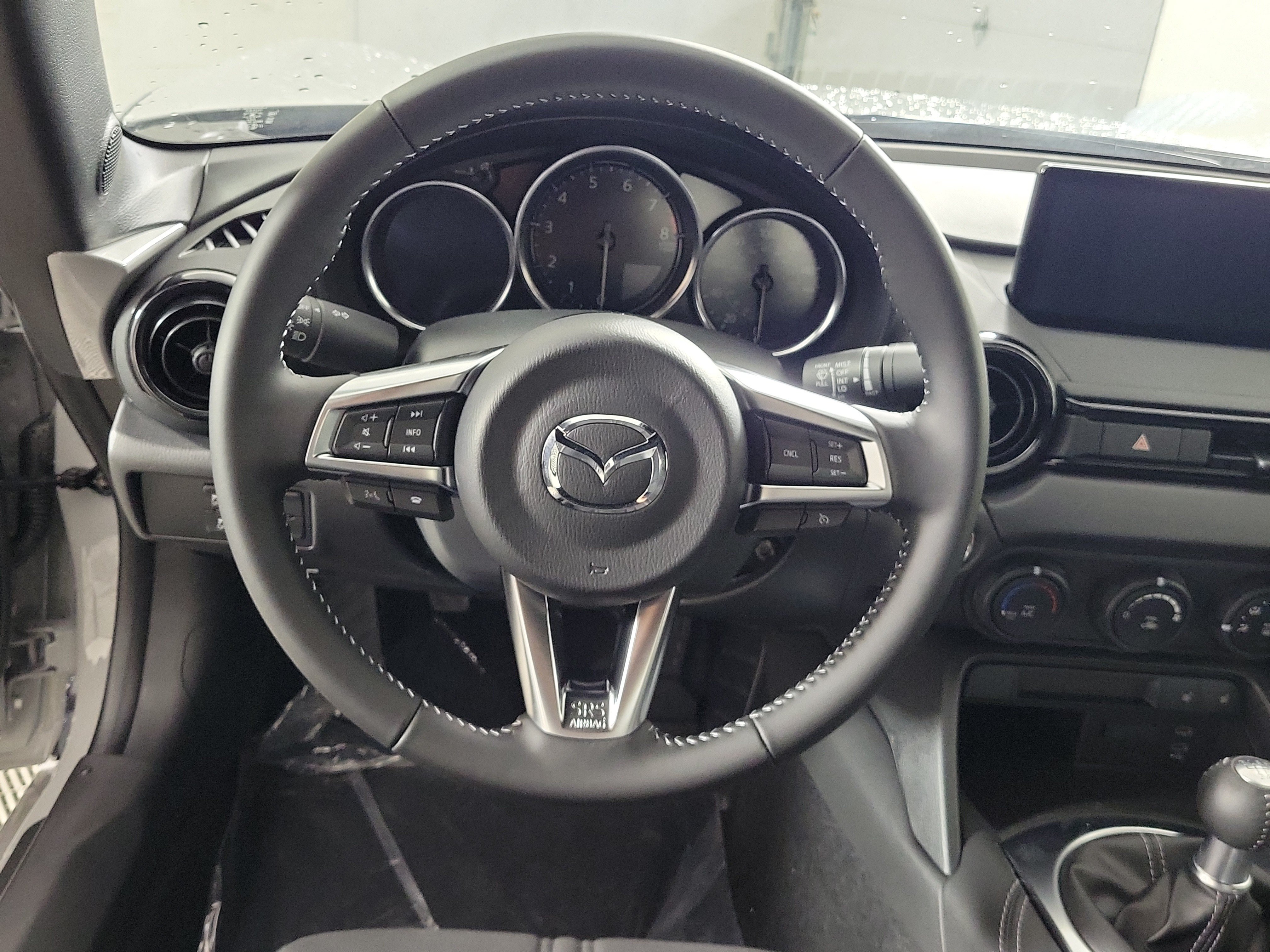 New 2026 MAZDA MX-5 Miata Club w/ Weather Package RWD image 14