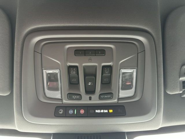 Used 2024 Chevrolet Silverado 2500 LTZ w/ LTZ Premium Package image 36