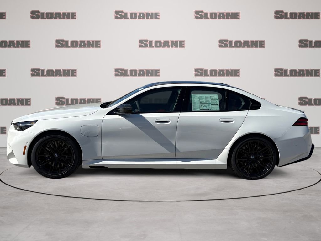 New 2026 BMW M5 w/ Carbon Package image 2