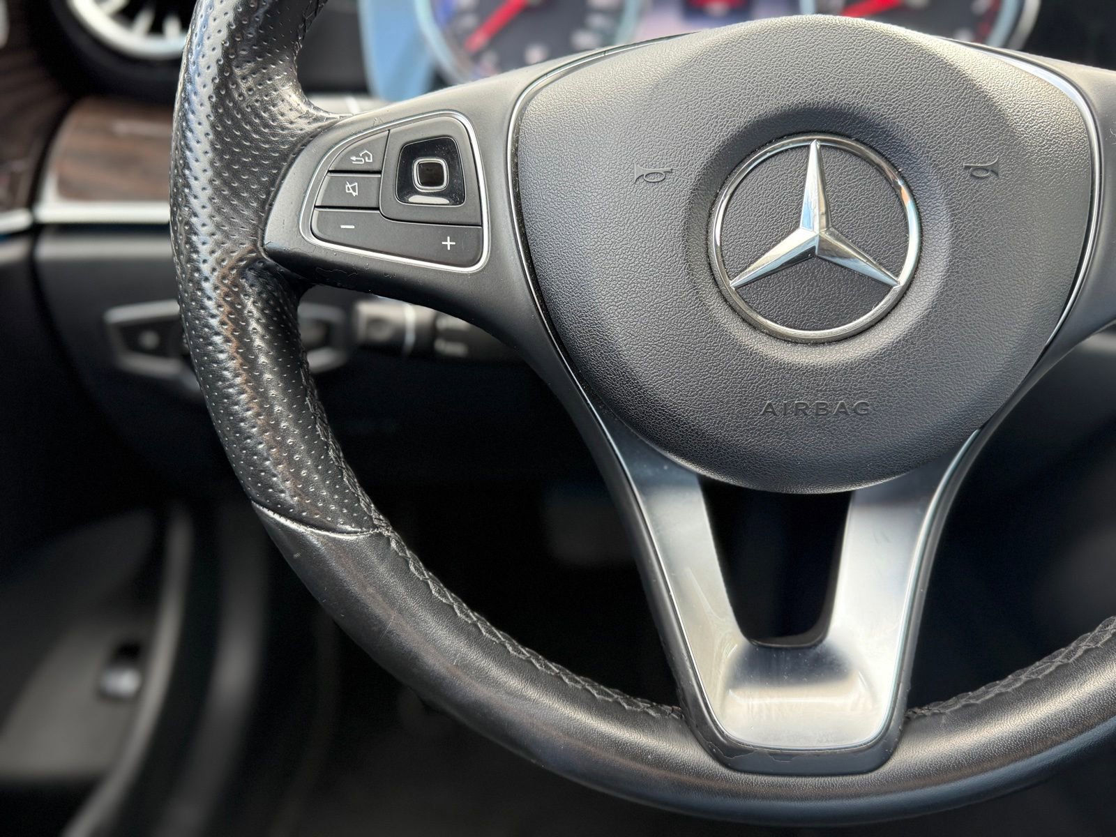 Used 2018 Mercedes-Benz E 400 Cabriolet image 25