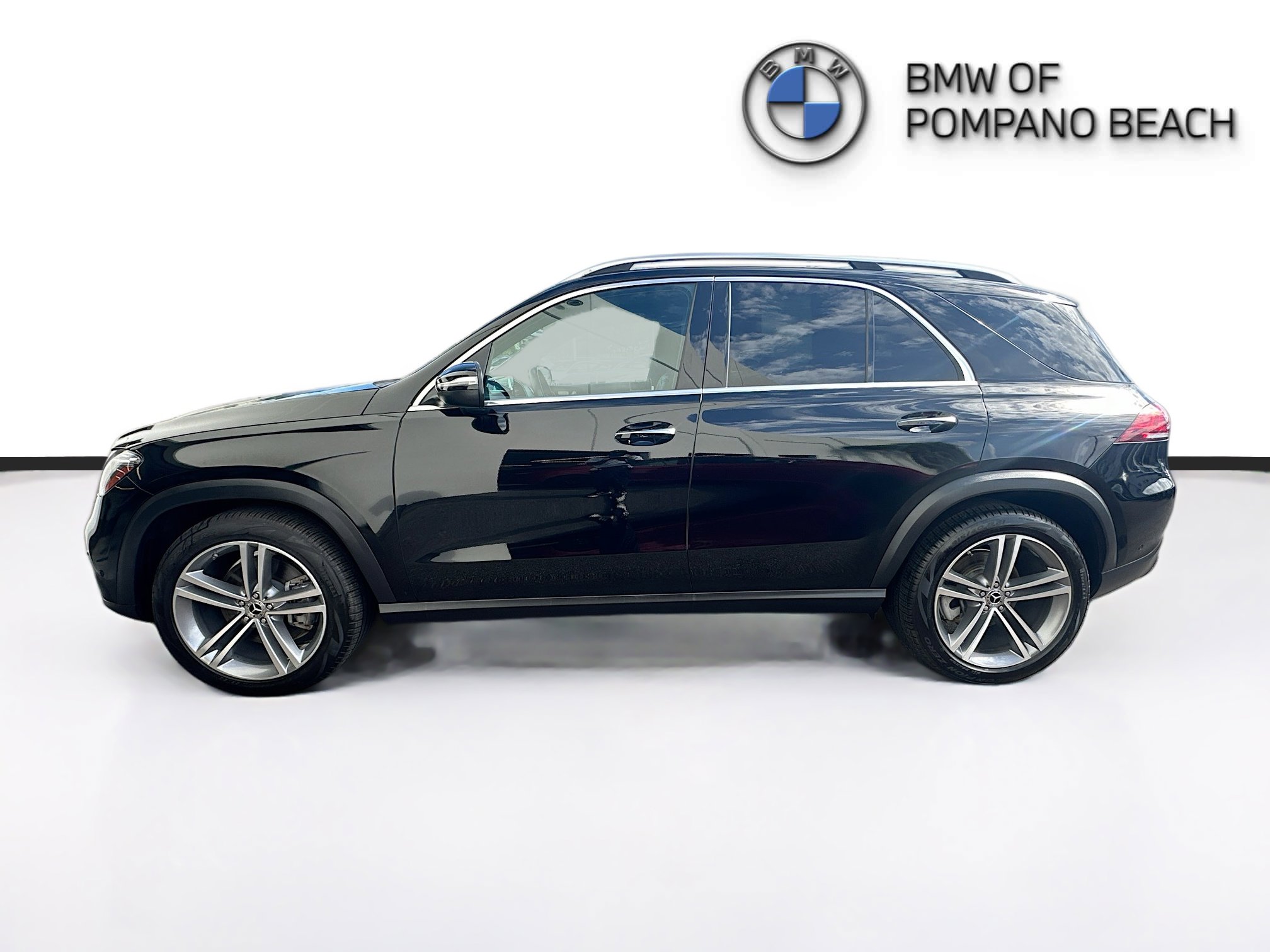 Used 2022 Mercedes-Benz GLE 450 4MATIC image 4