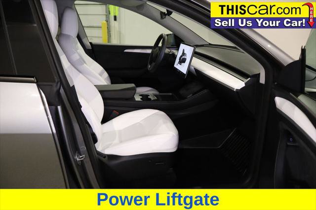 Used 2025 Tesla Model Y Long Range image 19