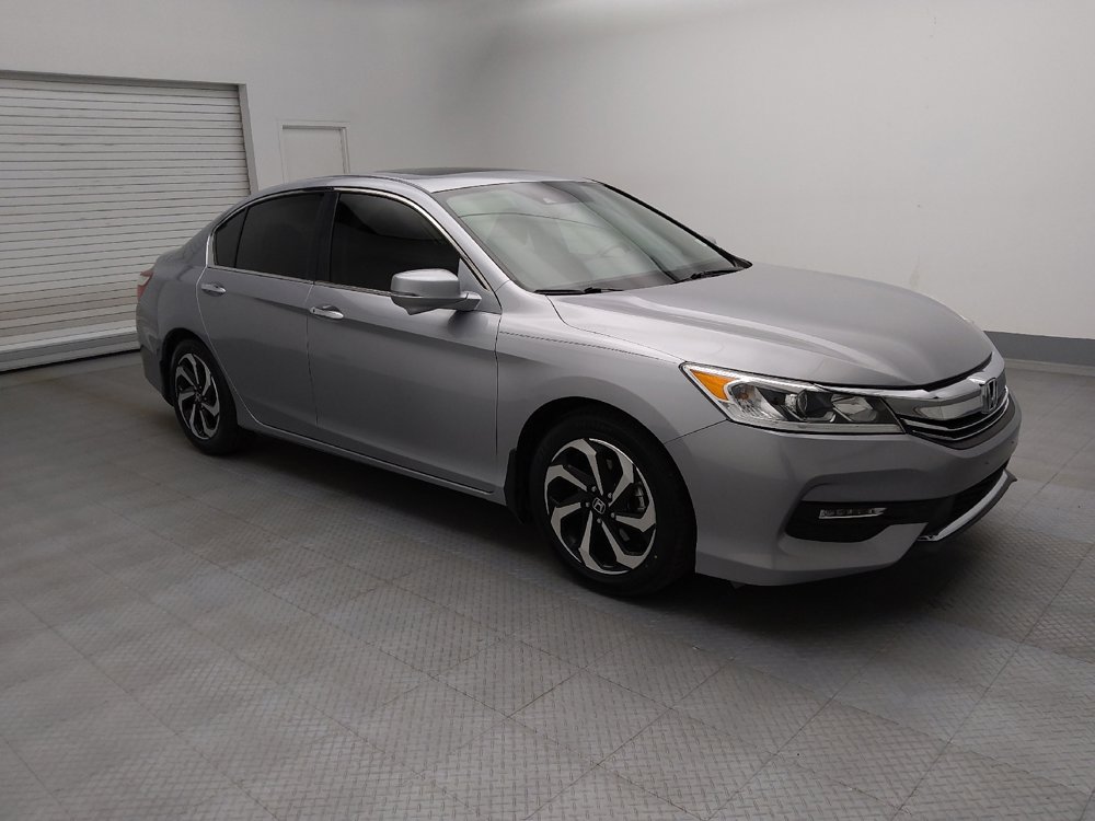 Used 2017 Honda Accord EX-L image 11