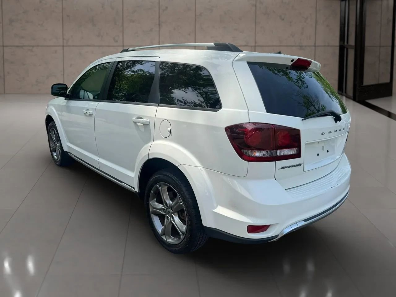 Used 2018 Dodge Journey Crossroad image 3