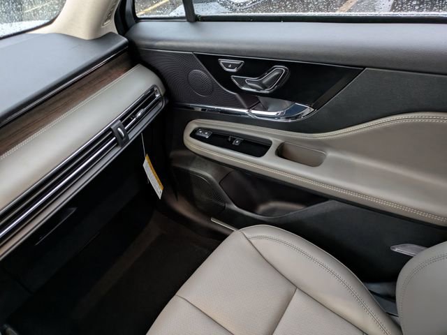 New 2026 Lincoln Corsair Reserve image 14