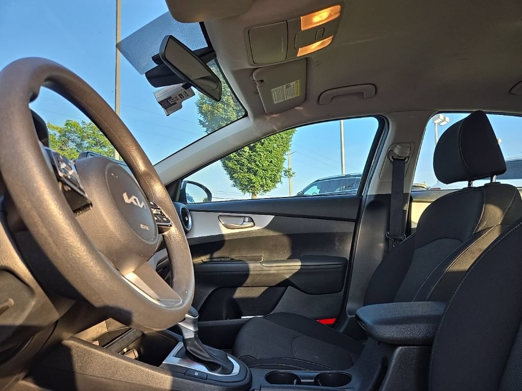 Used 2024 Kia Forte LXS FWD image 29