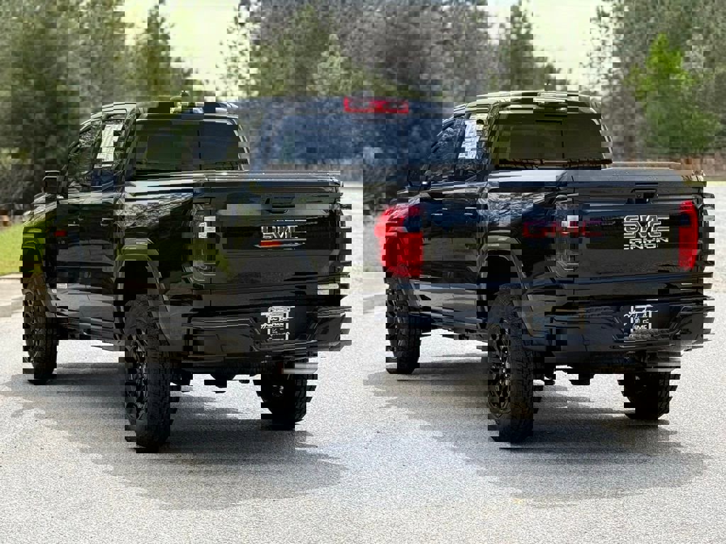 New 2026 GMC Canyon Elevation w/ Convenience Package image 11