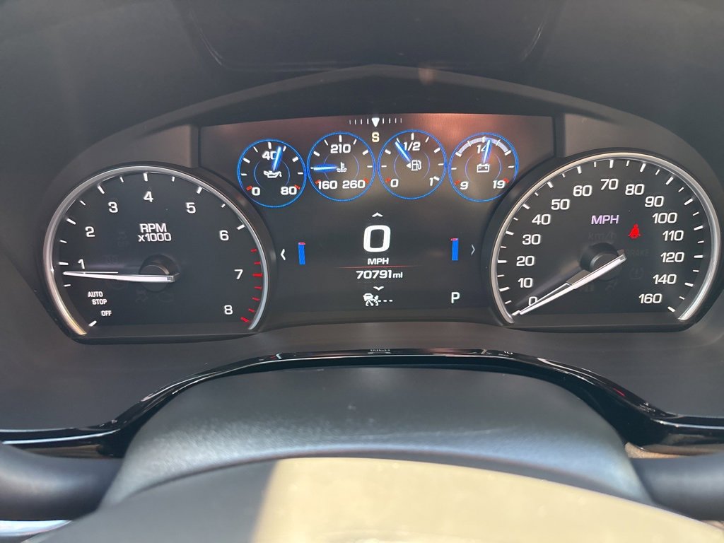 Used 2017 Cadillac XT5 Platinum w/ Driver Assist Package image 16